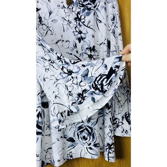 Karl Lagerfeld Paris Sz 3X Blk Wht Floral Keyhole back Layered Flutter Slv Tunic - Picture 3 of 8